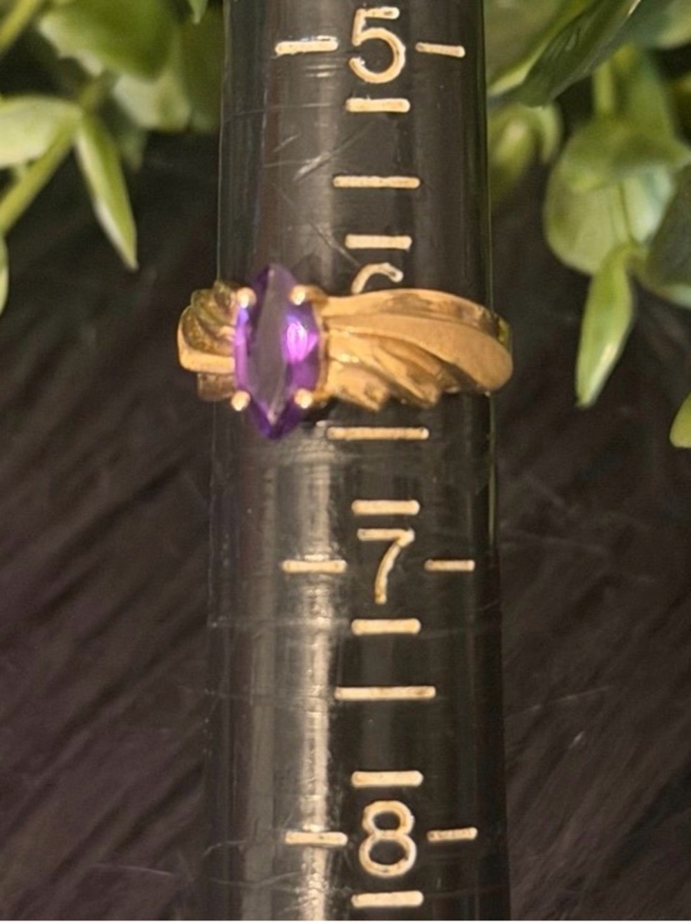 * FLASH SALE * 10 KT Gold Ring with Marquise Amethyst - Picture 4 of 4